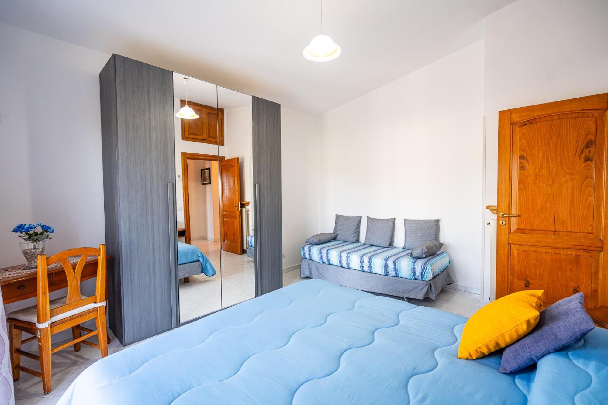 Il Tiglio Holiday Home - De Vivo Realty マッサ・ルブレンセ エクステリア 写真