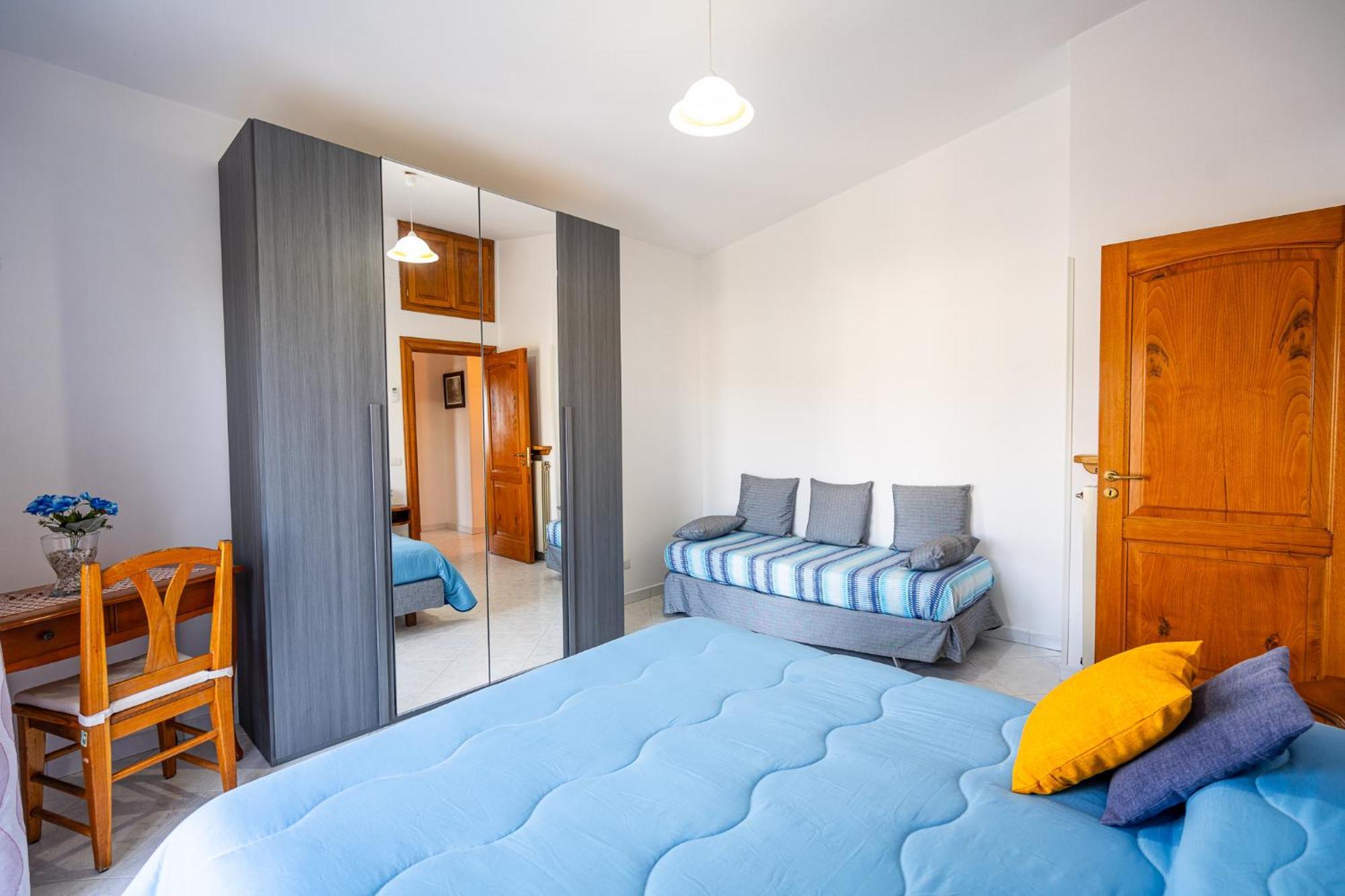 Il Tiglio Holiday Home - De Vivo Realty マッサ・ルブレンセ エクステリア 写真